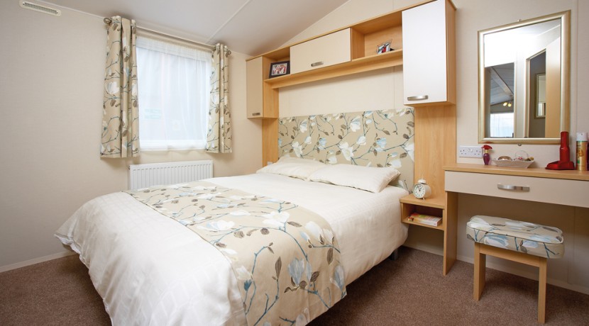 2014-Atlas-Chorus-Bedroom-1