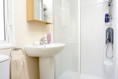 2014-Atlas-Chorus-Shower