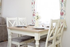2016-Atlas-Debonair-dining-area