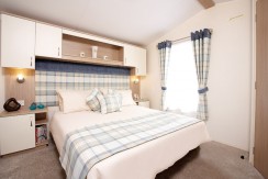 2016-Atlas-Debonair-master-bedroom