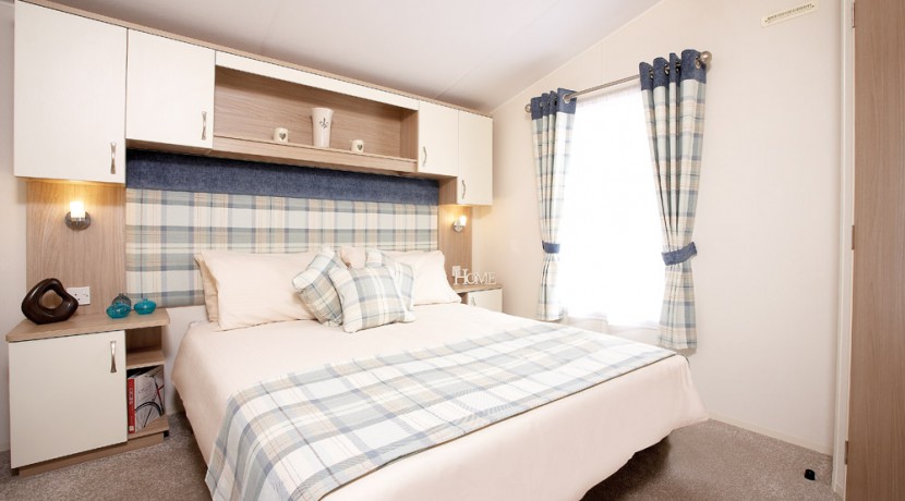 2016-Atlas-Debonair-master-bedroom