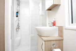 2016-Atlas-Debonair-shower