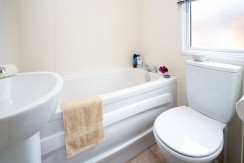 2016-Atlas-Heritage-bathroom