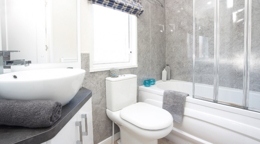 2016-Atlas-Jasmine-Lodge-bathroom