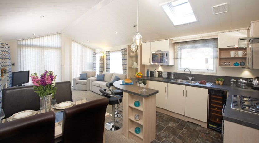 2016-Atlas-Jasmine-Lodge-interior