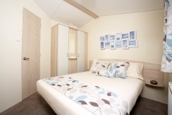 2016-Atlas-Moonstone-master-bedroom