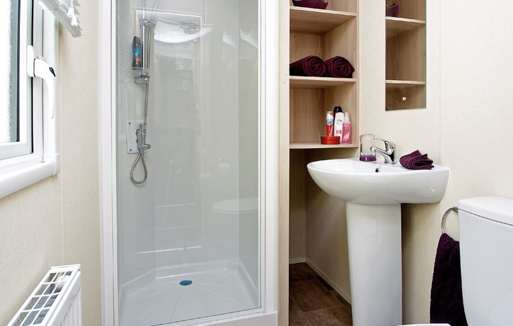 2016-Atlas-Moonstone-shower