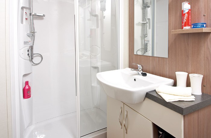 2016-Atlas-Status-shower
