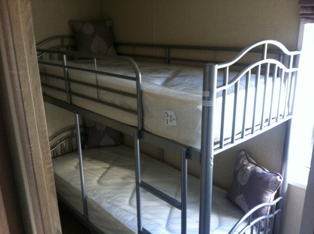 Serena bunks