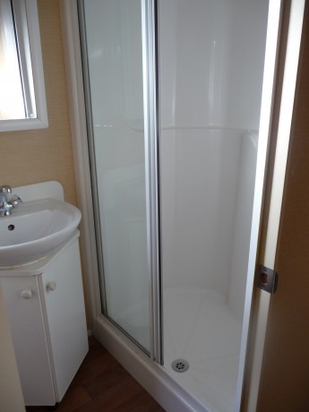 Willerby Savoy Shower