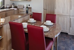 carnaby-helmsley-lodge-dining-area