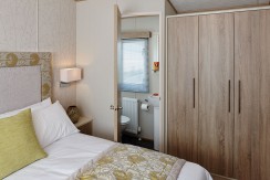 carnaby-helmsley-lodge-master-bedroom-ensuite