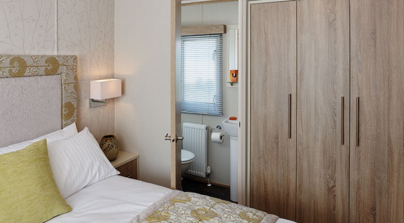 carnaby-helmsley-lodge-master-bedroom-ensuite