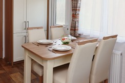 carnaby-serenade-dining-area