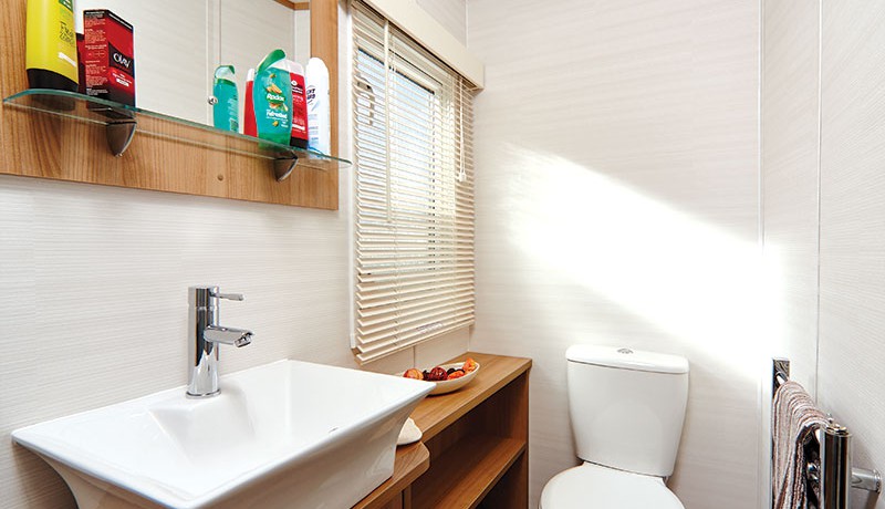 carnaby-serenade-toilet