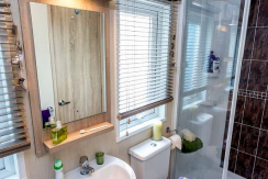 pemberton-abingdon-shower2