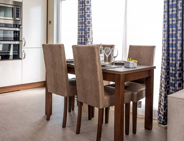 pemberton-parklane-dining-area
