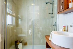 pemberton-rivendale-shower2