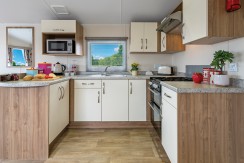 rio-gold-kitchen