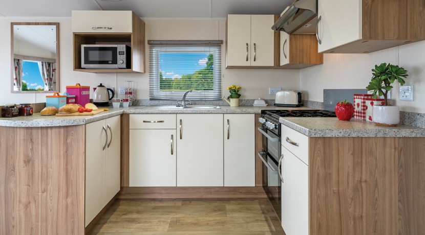 rio-gold-kitchen