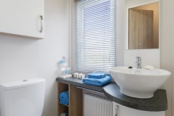 willerby-avonmore-bathroom