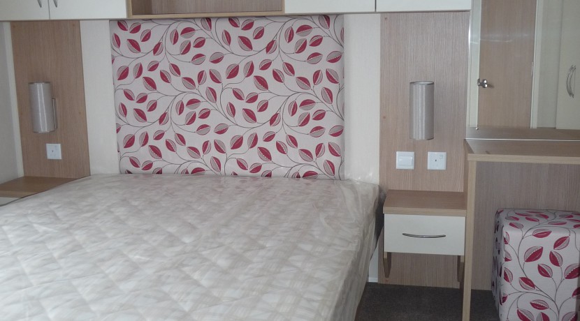 willerby-brockenhurst-main-bedroom