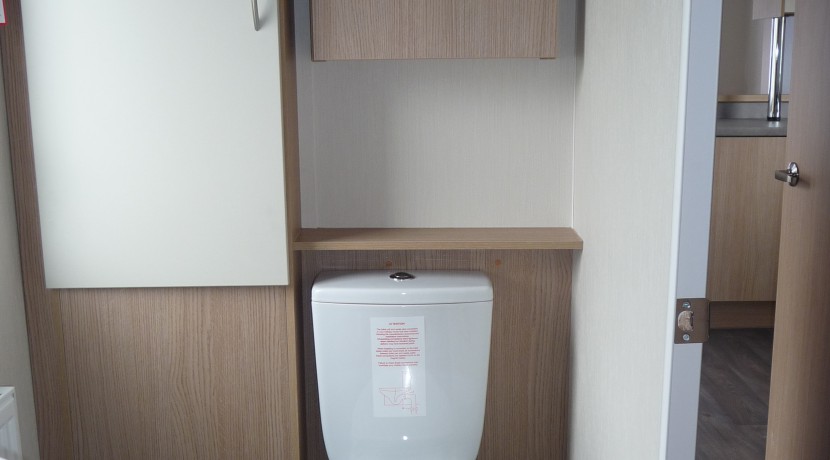 willerby-brockenhurst-toilet
