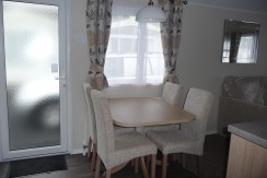 willerby-brockenhusrt-diningarea
