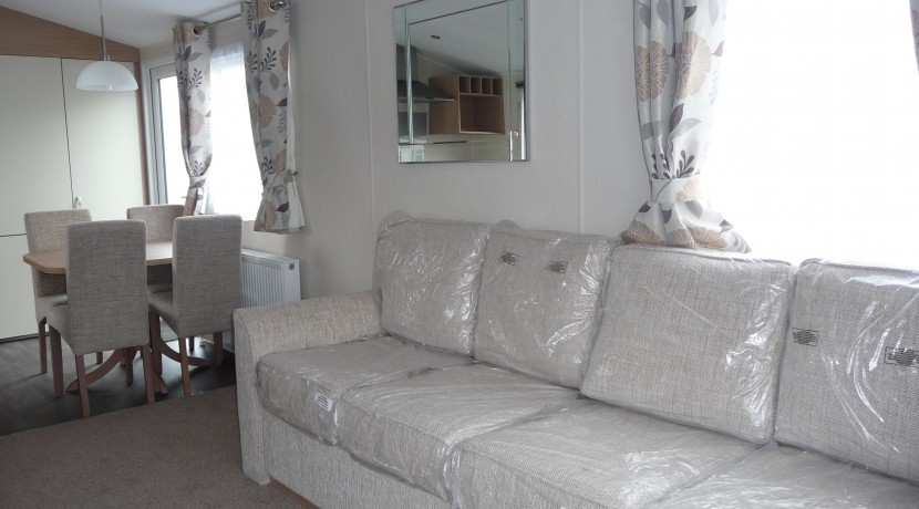 willerby-brockenhusrt-lounge2