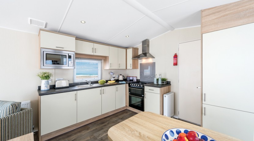 willerby-caprice-kitchen