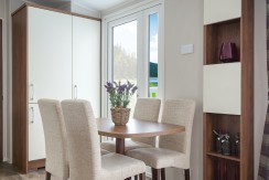 willerby-chambery-dining-area