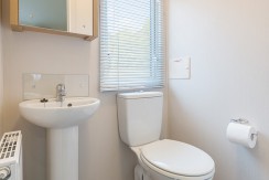 willerby-granada-mobile-home-toilet
