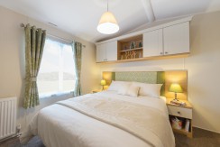 willerby-lyndhurst-master-bedroom