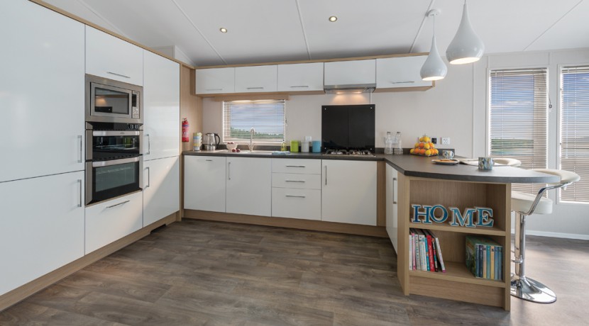 willerby-pinehurst-kitchen