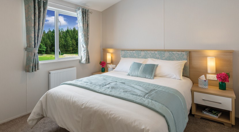 willerby-pinehurst-master-bedroom3