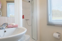 willerby-rio-gold-10ft-shower