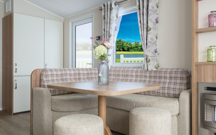 willerby-rio-premier-dining-area