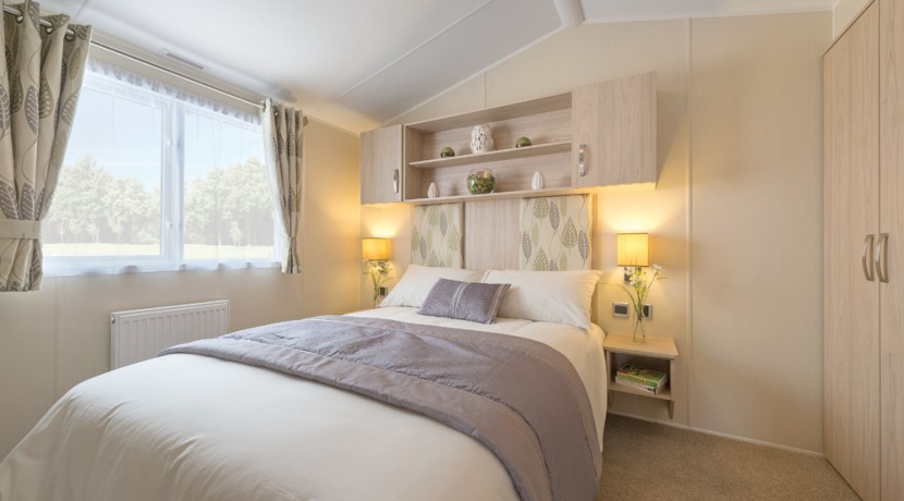 willerby-rio-premier-master-bedroom