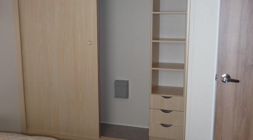 willerby-rio-sliding-wardrobes