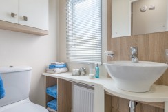 willerby-sheraton-bathroom