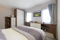willerby-skyline-master-bedroom2