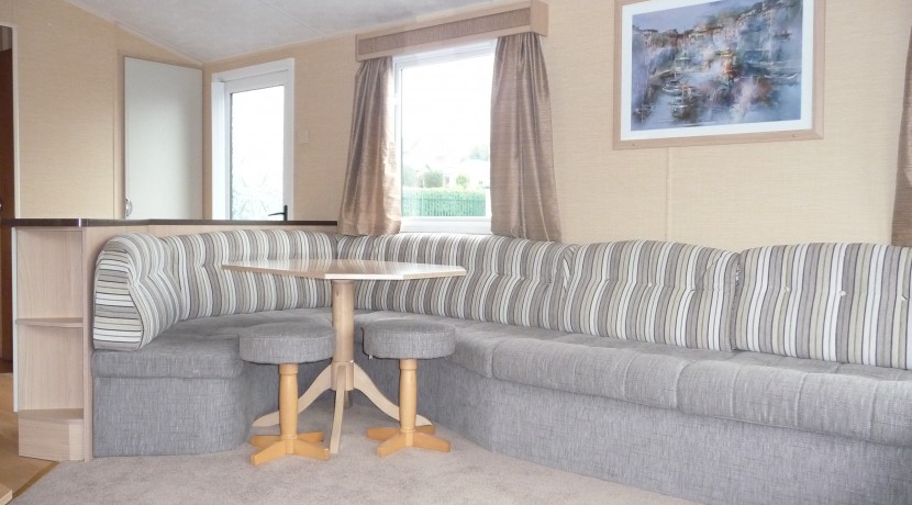 willerby-westmoreland-dining-area
