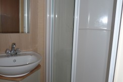 willerby-westmoreland-shower
