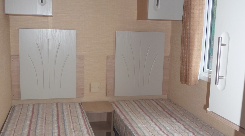 willerby-westmoreland-twin-bedroom2